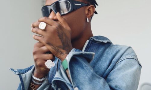 Wizkid And Davido To Share Stage on a Music Tour