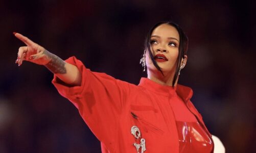 Rihanna delivered a dazzling comeback performance at the 2023 SuperBowl  Halftime Show.